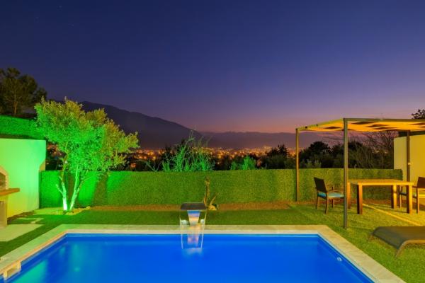 Octagon Villa 2