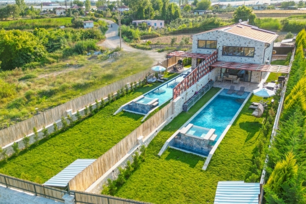 Mansión Villa Faik Bey