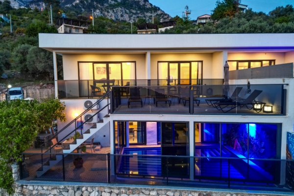 Villa Assor )