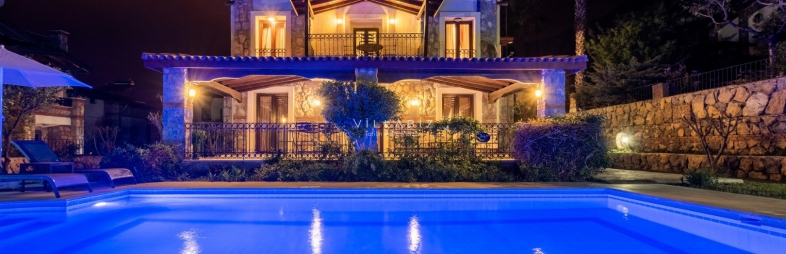 Fethiye Korunaklı Havuzlu Villa